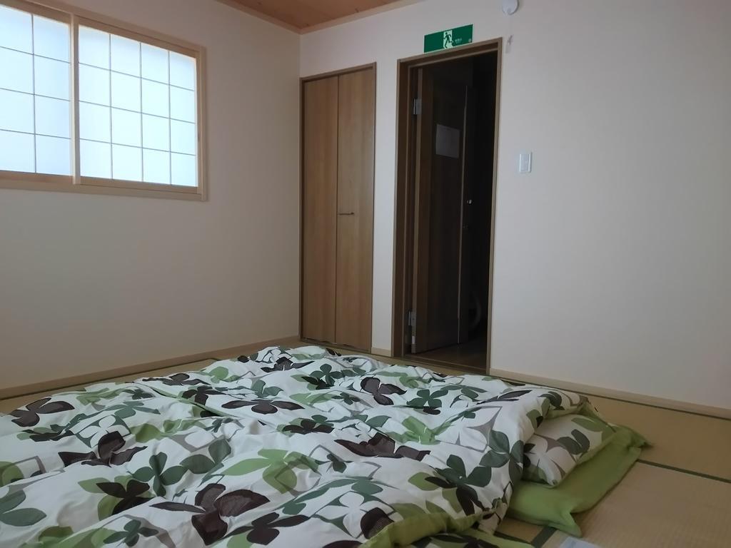 Guest House Aoi Nakamoto เกียวโต ภายนอก รูปภาพ